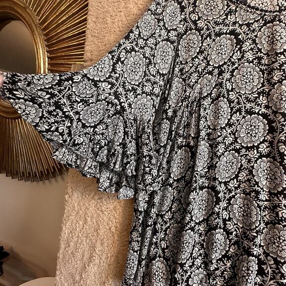 Ivy Jane Black & White Boho Y2K Ruffle Babydoll Retro Tunic Sz M Flutter Sleeves - Picture 13 of 16